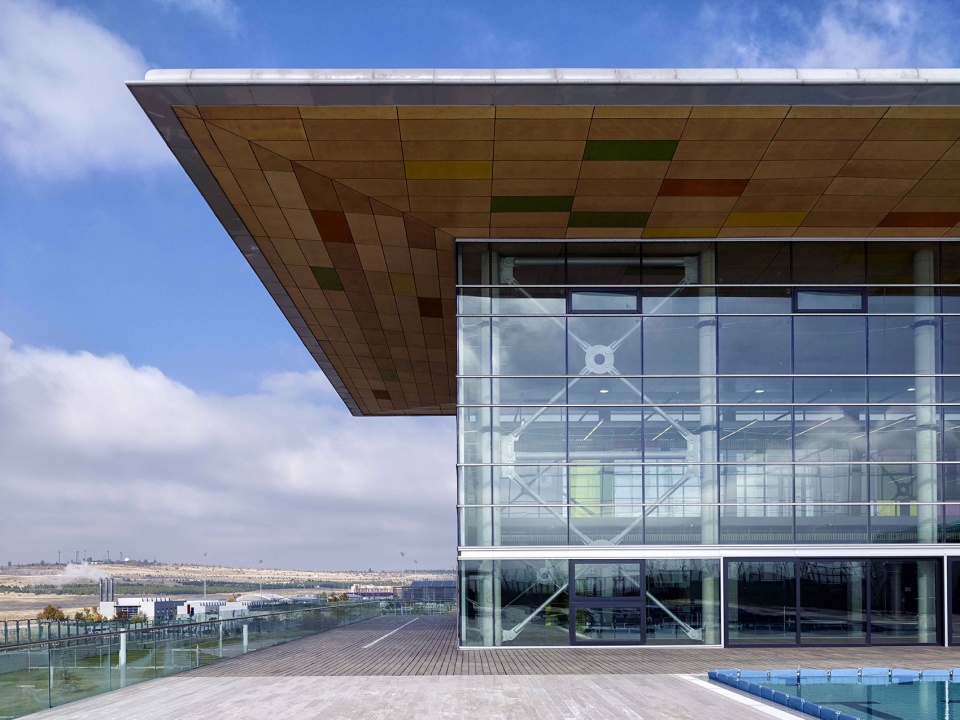 Kolej In Association social center by Uygur Architects