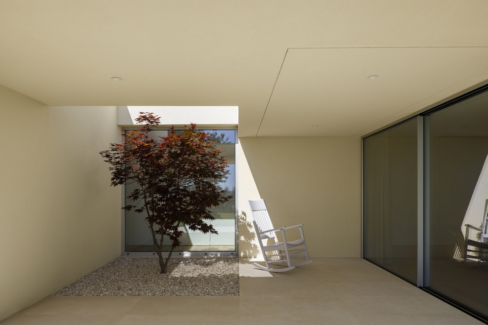 Casa em Santarém by dp Arquitectos