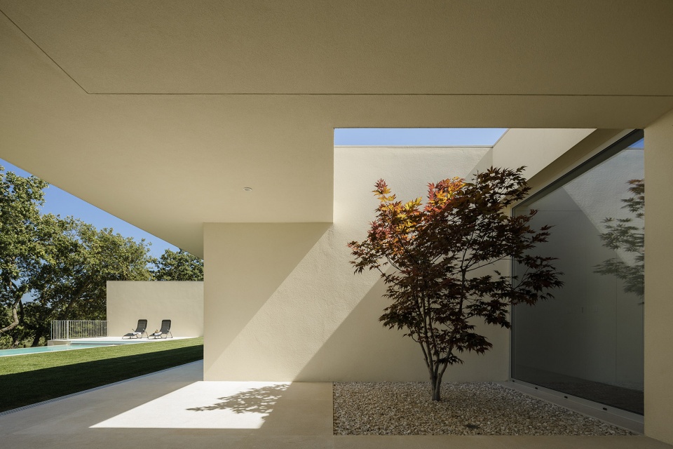 Casa em Santarém by dp Arquitectos