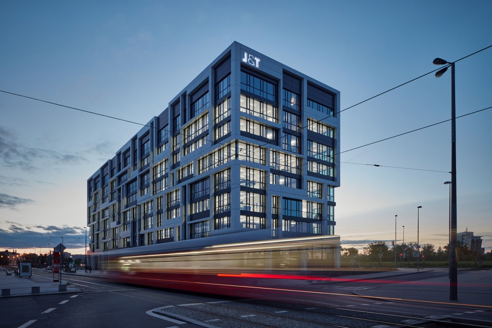 New JT Financial Group Headquarters by CMC architects