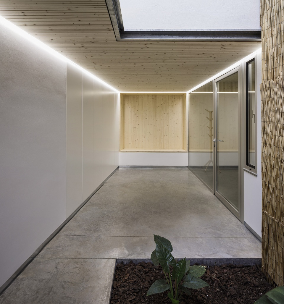 Office within a block by Sol89