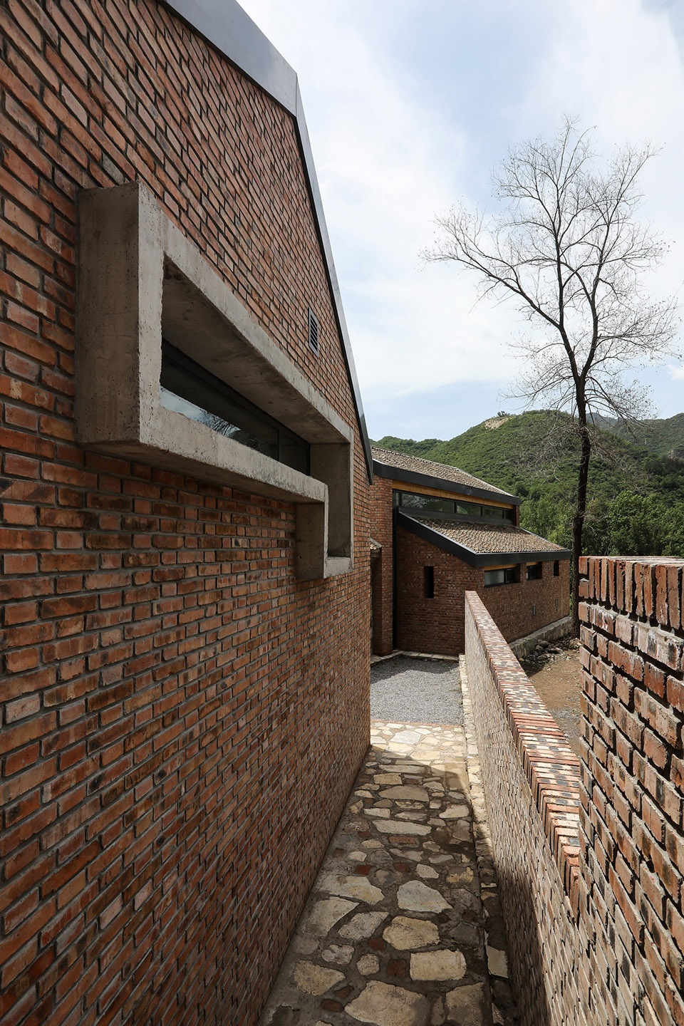 countryside residence in yanqing district china by spear designs spacework architects