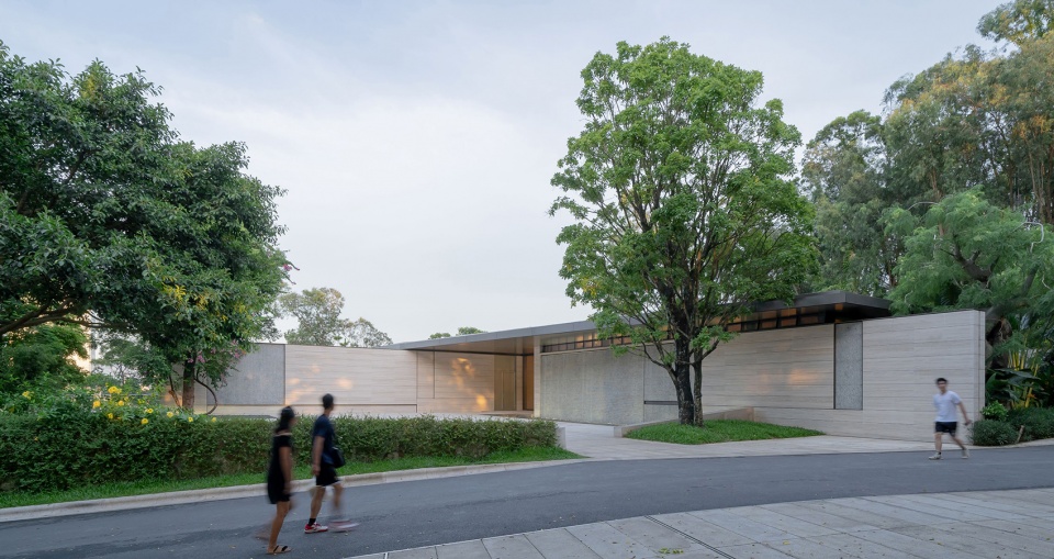 shenzhen lianhuashan park exhibition center