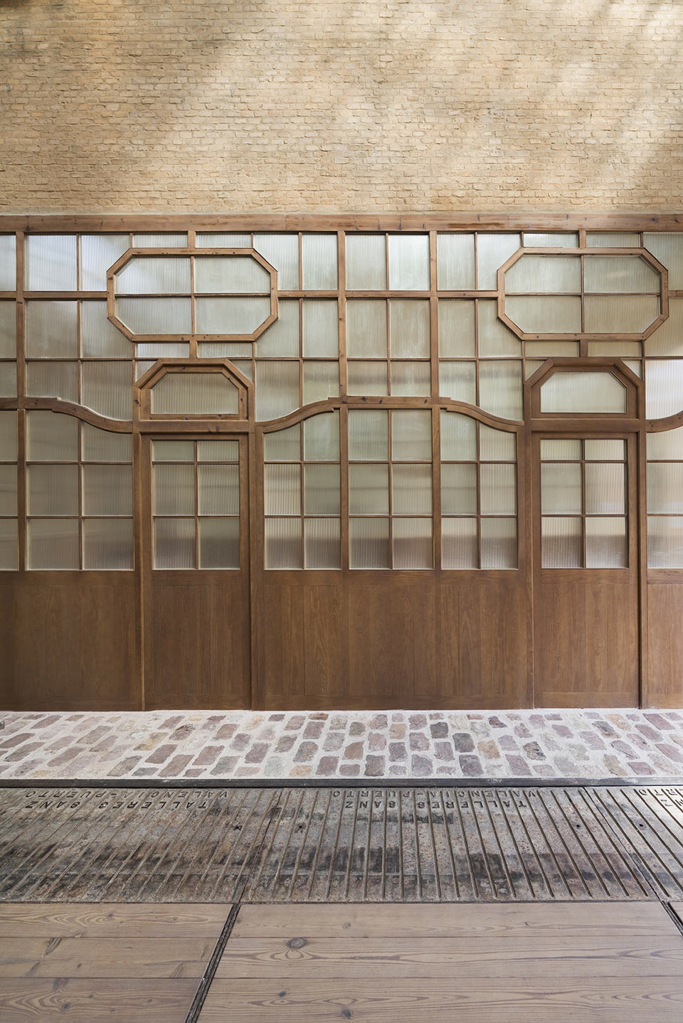 Bombas Gens Art Centre by Ramon Esteve Estudio