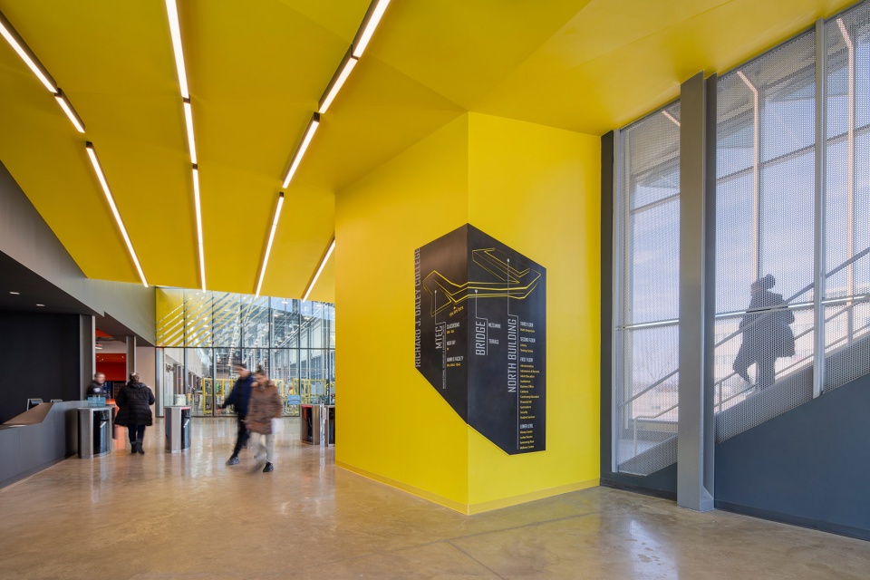 daley college manufacturing technology engineering center by jgma
