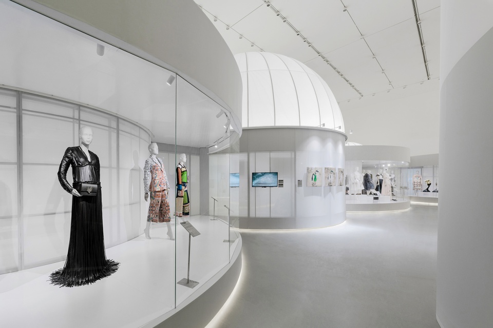 spatial design of the exhibition fashioned from nature co curated by the va and design society china by studio 10