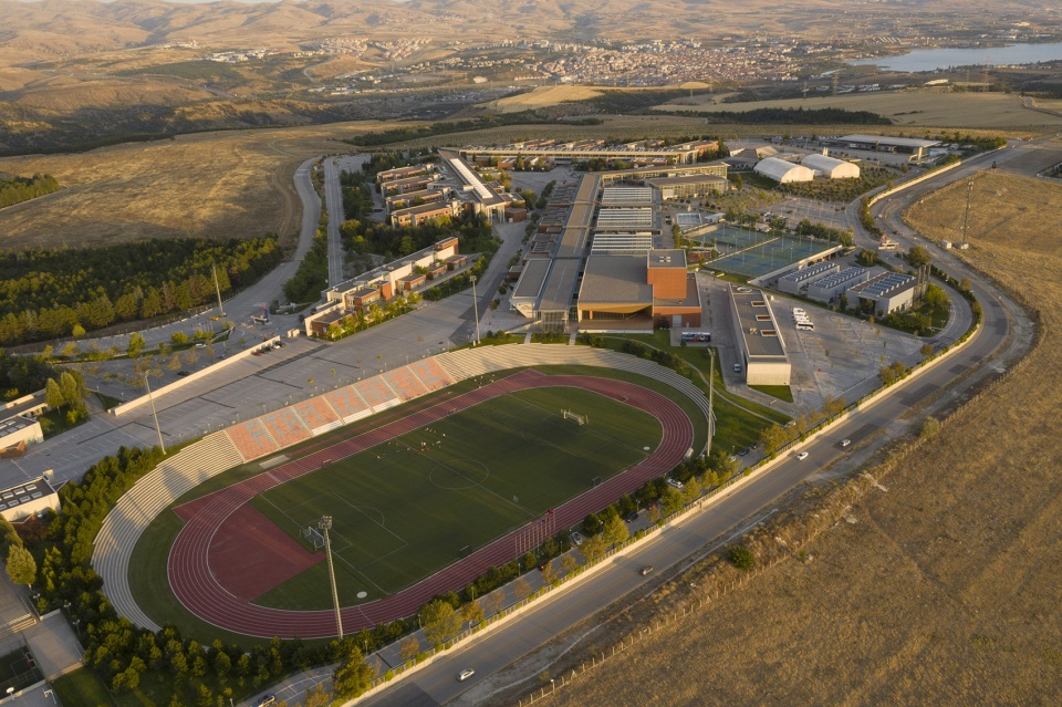 TED Ankara College Performing Arts Center by Uygur Architects