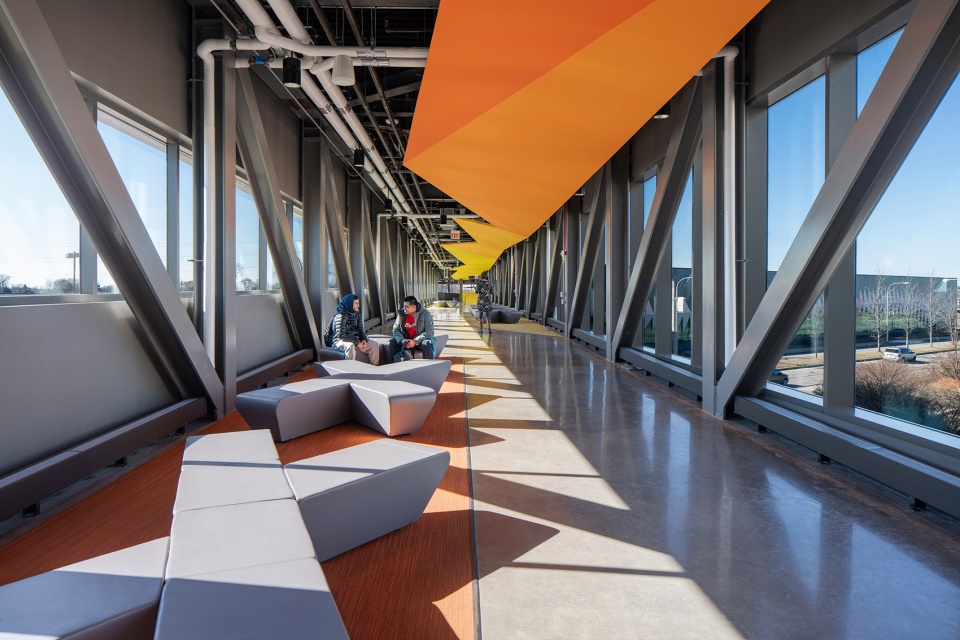 daley college manufacturing technology engineering center by jgma