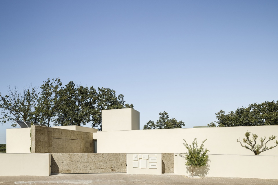 Casa em Santarém by dp Arquitectos