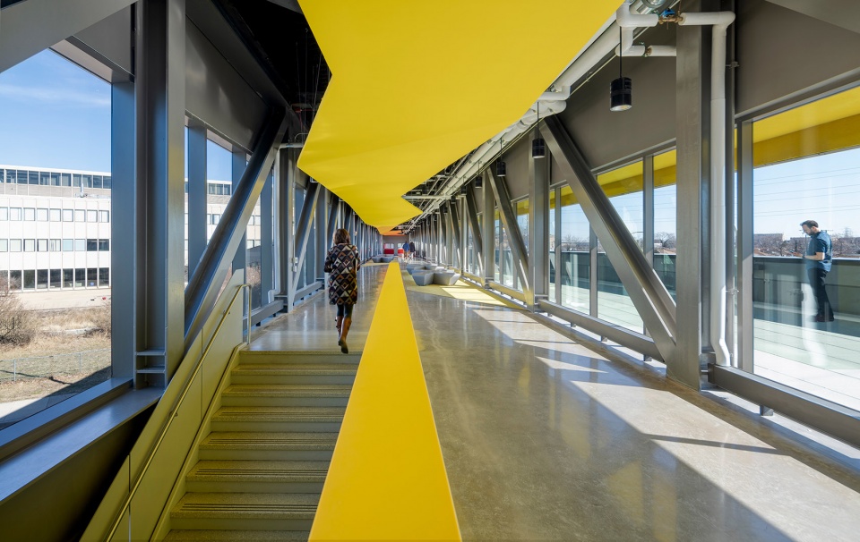 daley college manufacturing technology engineering center by jgma