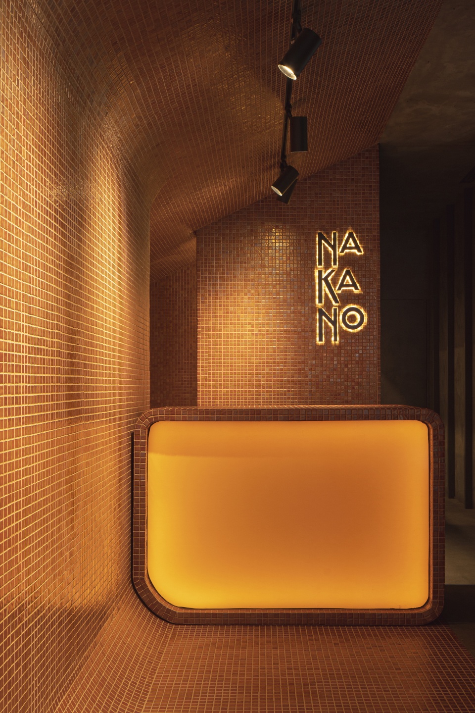 takeaway restaurant nakano by pablo munoz paya arquitectos