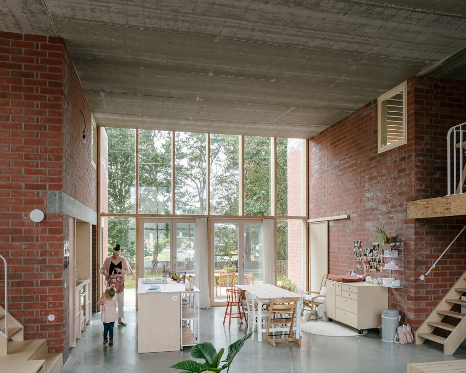 16 0590 fmM SINGLE FAMILY HOUSE by BLAF Architects
