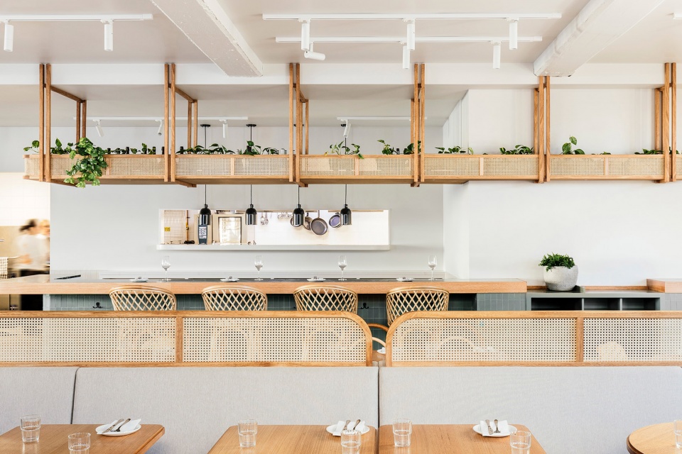 Sisterhood Restaurant café by Biasol