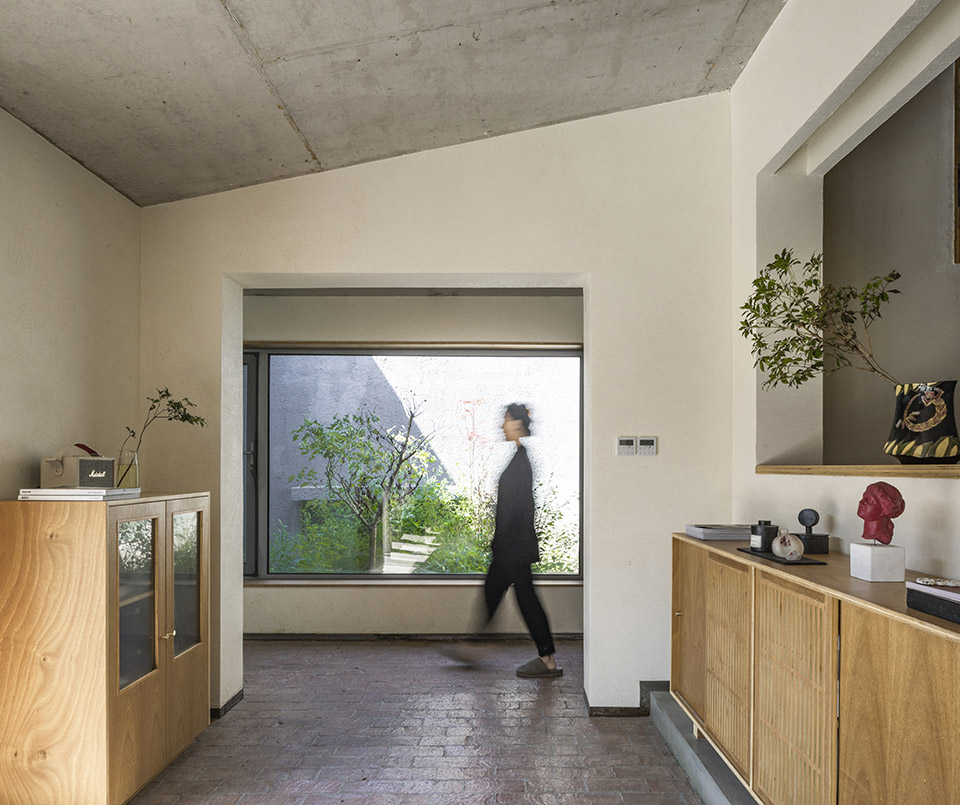 quanzhai house on youdi road in beijing by atelier kai architects