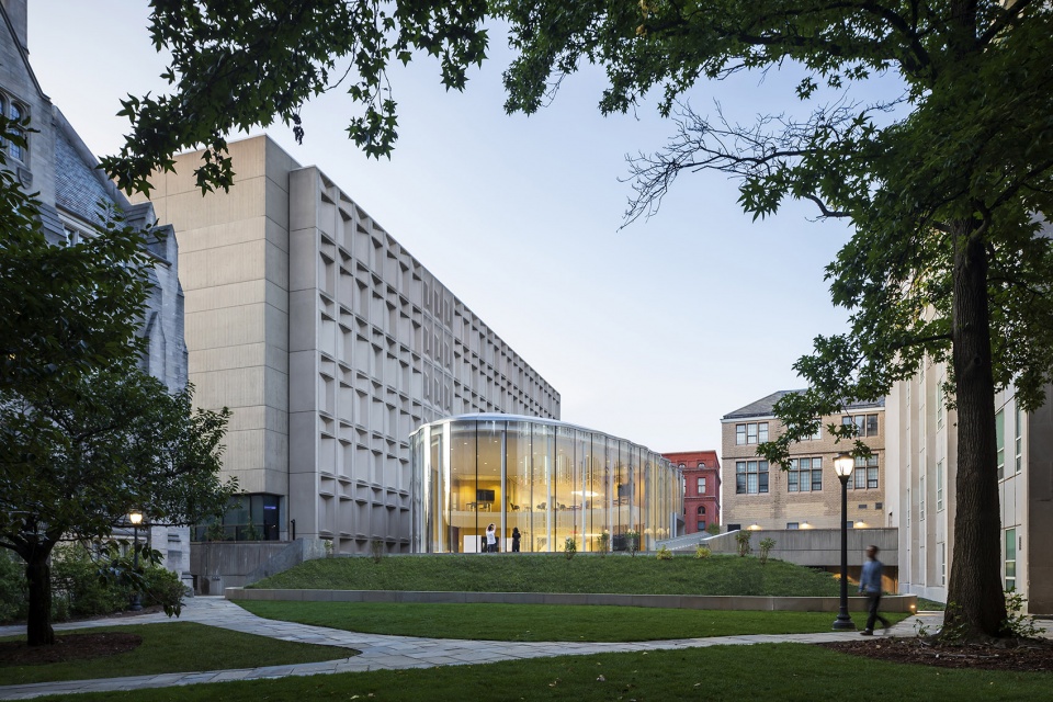 yale university center for innovative thinking by weiss manfredi