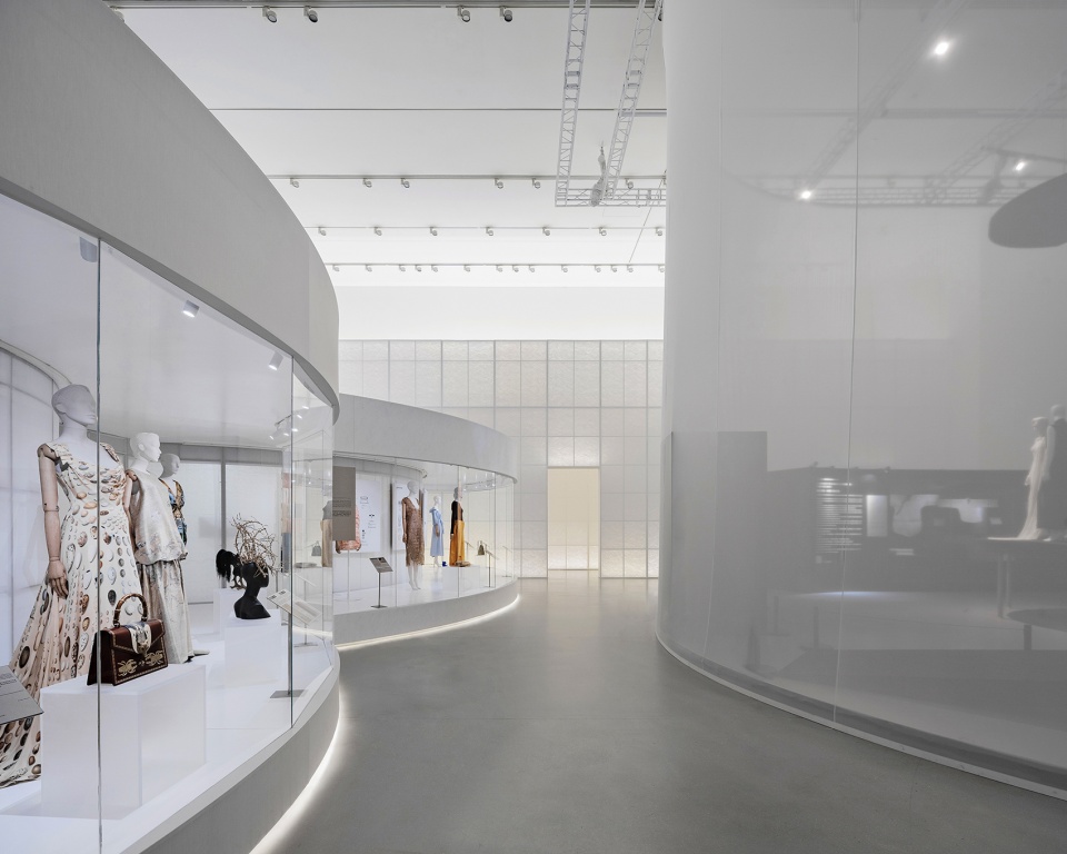 spatial design of the exhibition fashioned from nature co curated by the va and design society china by studio 10