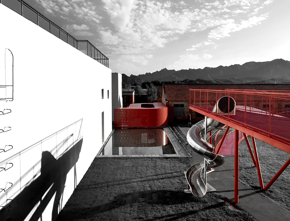 Youth Activity Center Renovated from Old Garment Plant, China by REDe