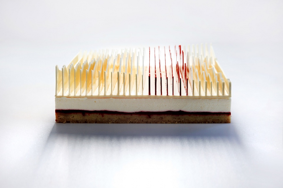 Dessert Design under Architectural Thinking