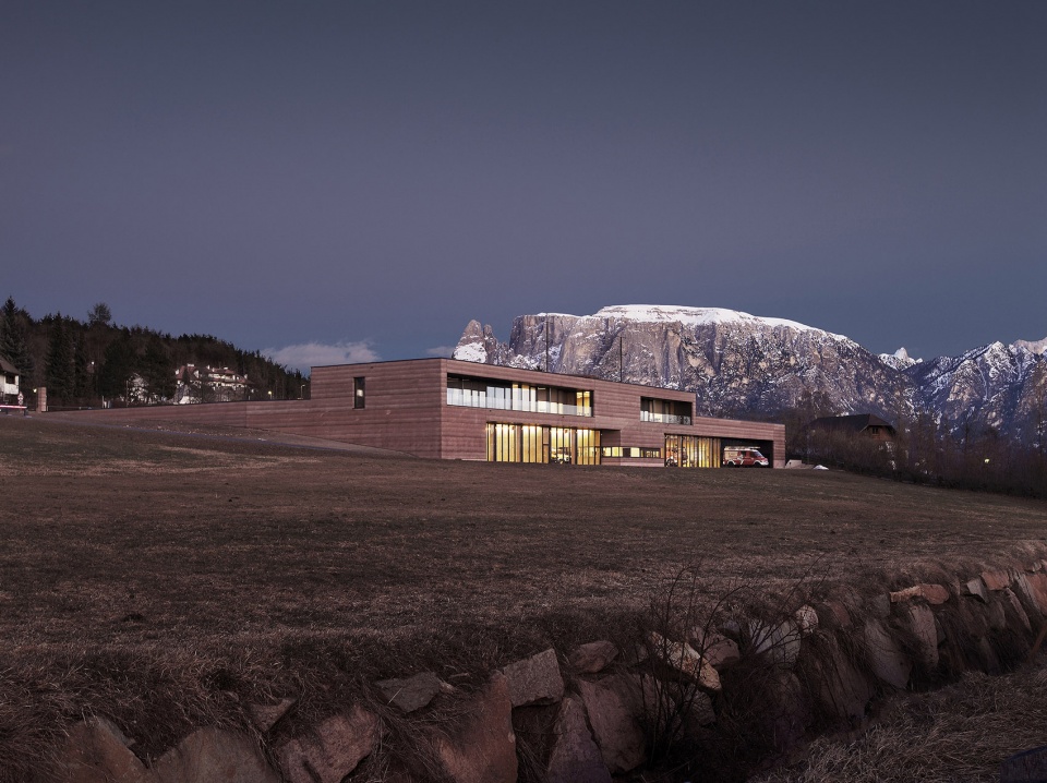 Civil protection centre Ritten by Roland Baldi Architects