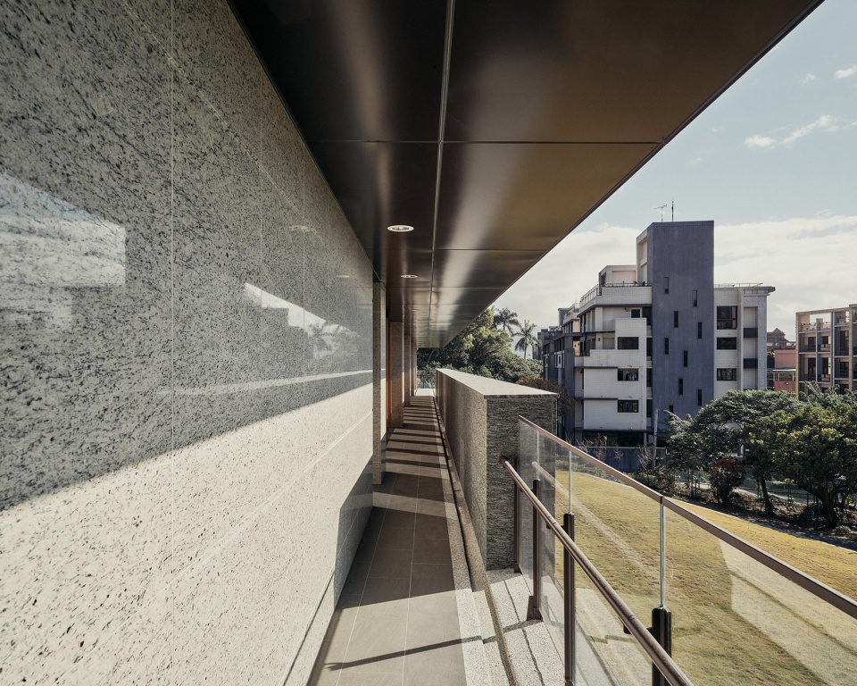 refurbishment of xingtian temple culture center by yd architects