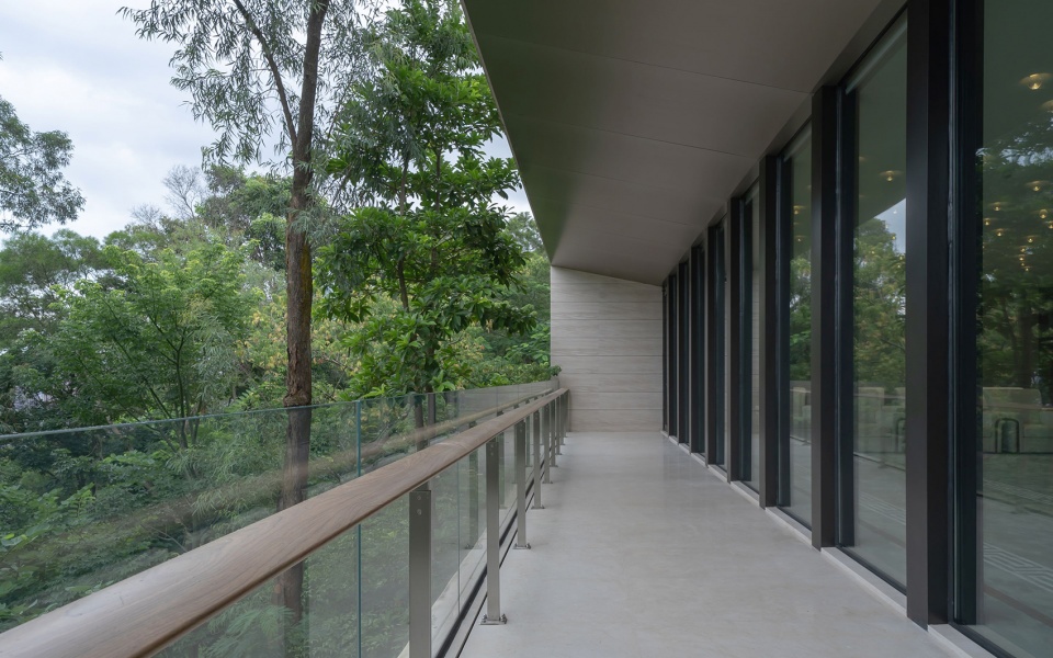 shenzhen lianhuashan park exhibition center