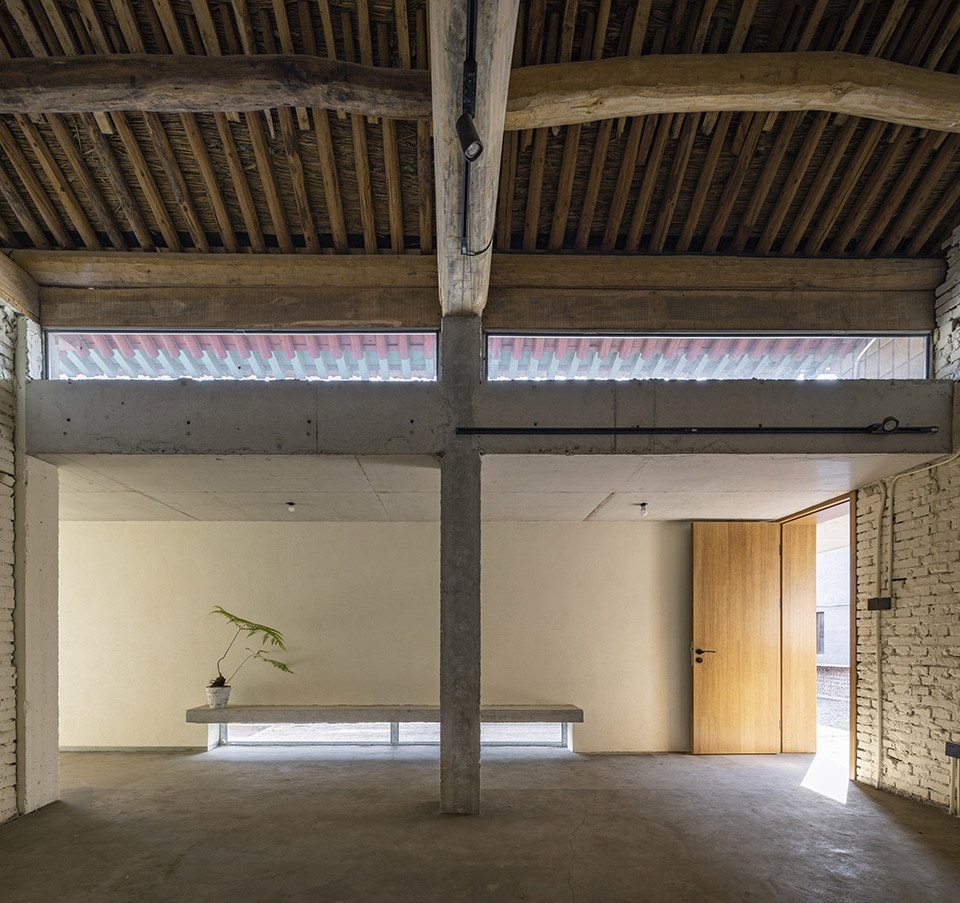 quanzhai house on youdi road in beijing by atelier kai architects