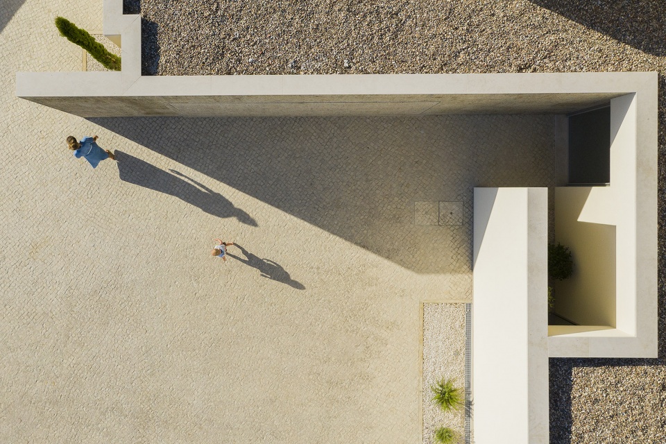 Casa em Santarém by dp Arquitectos