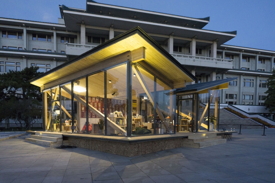 readers house by atelier diameter
