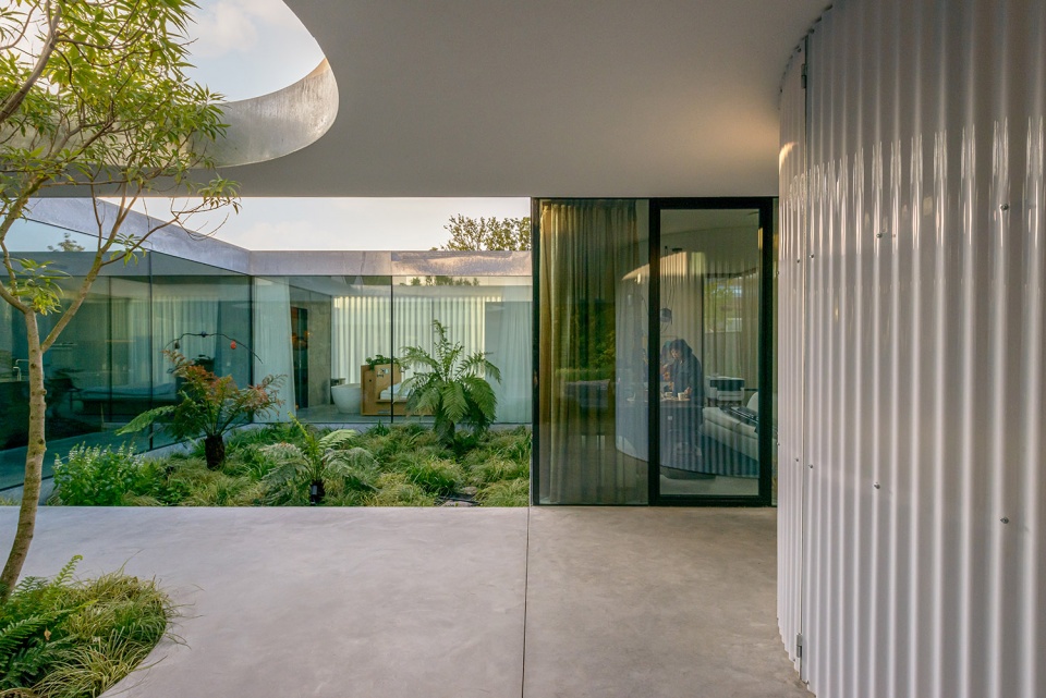 Villa Fifty Fifty Studioninedots