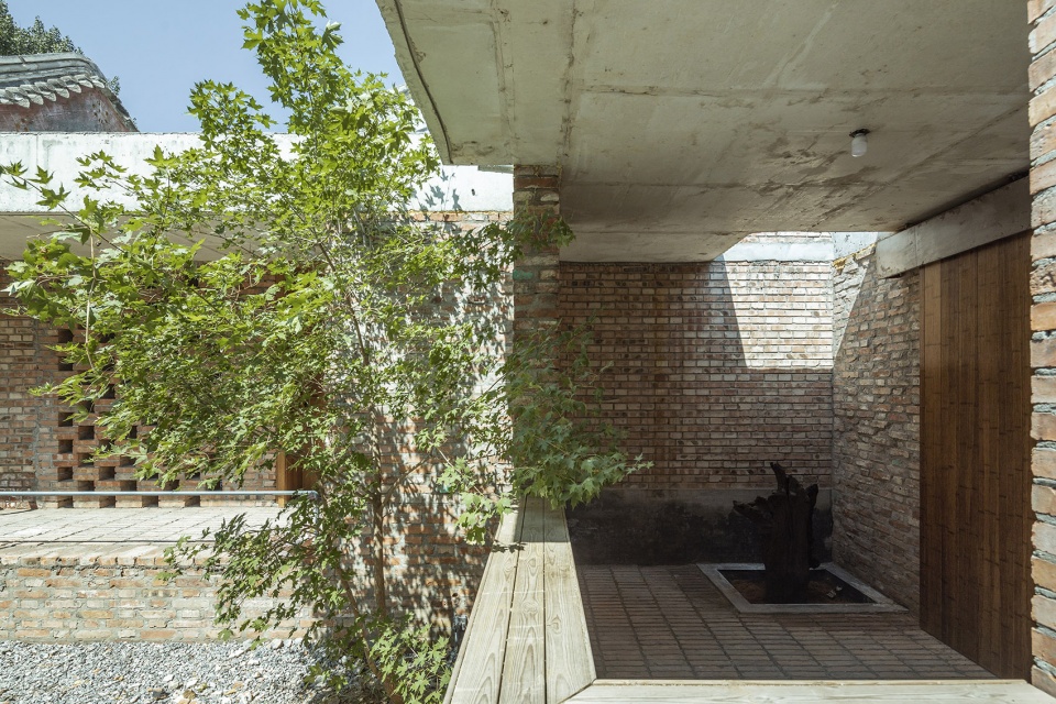 quanzhai house on youdi road in beijing by atelier kai architects