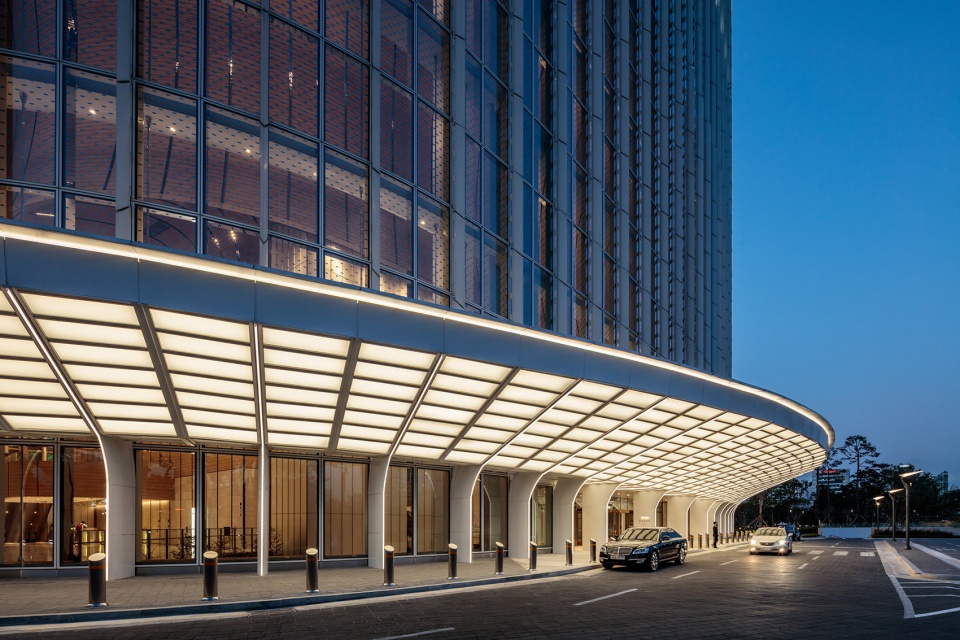lotte commercial complex by kpf