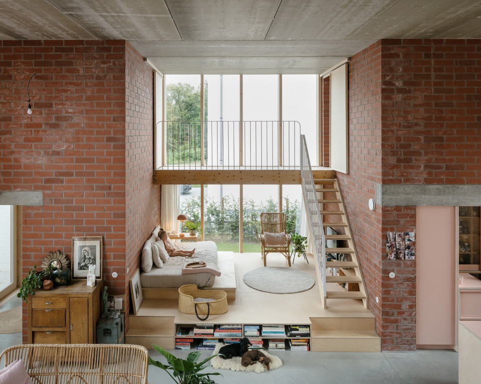 16 0590 fmM SINGLE FAMILY HOUSE by BLAF Architects