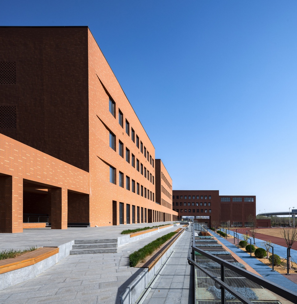 05-Tianjin-Second-Xinhua-Middle-School_Tongji-Architecture-Design-960x981.jpg