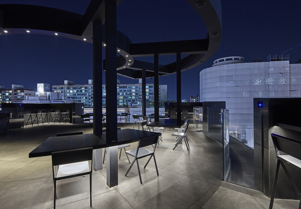 DolceGabbana Seoul Cheongdam dong boutique by Ateliers Jean Nouvel