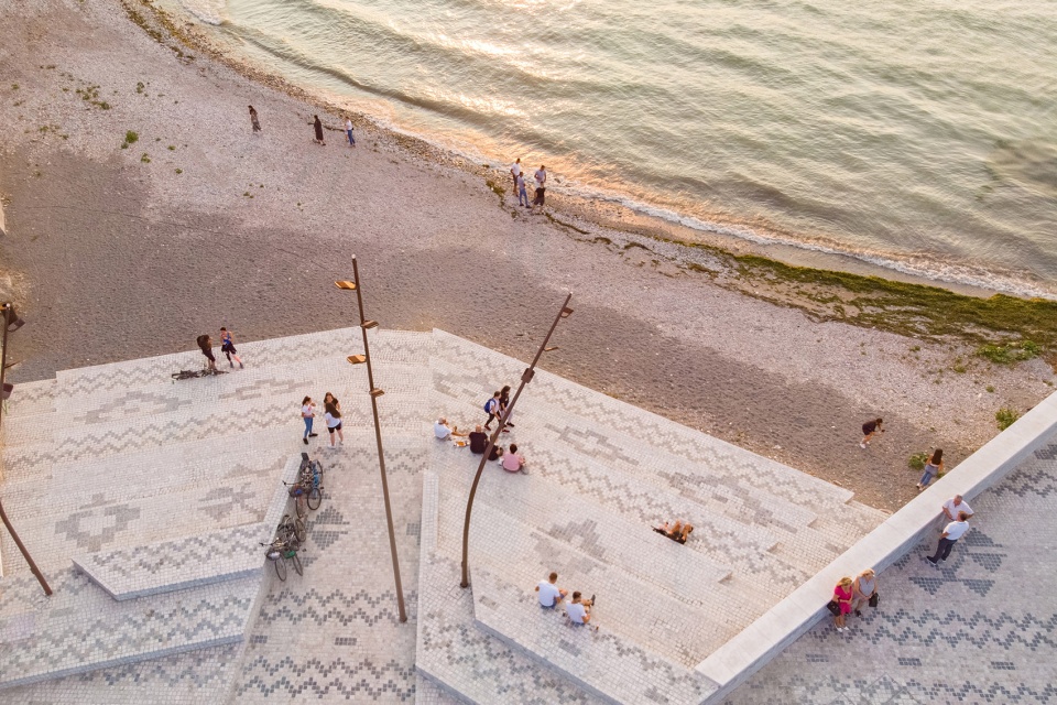 Albanian Carpet Casanova Hernandez Architects
