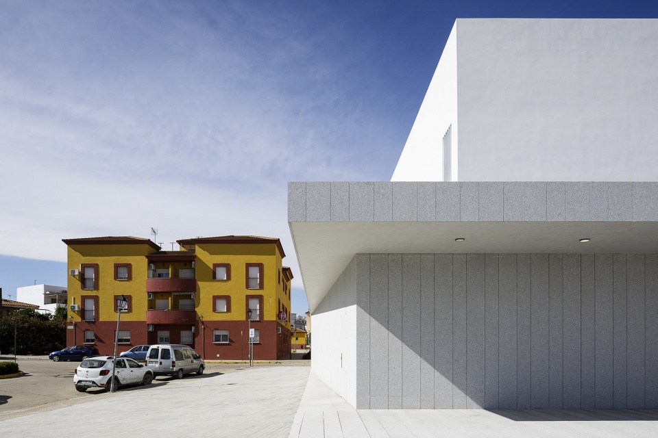 Health Centre at Gibraleon Javier Terrados Estudio de Arquitectura