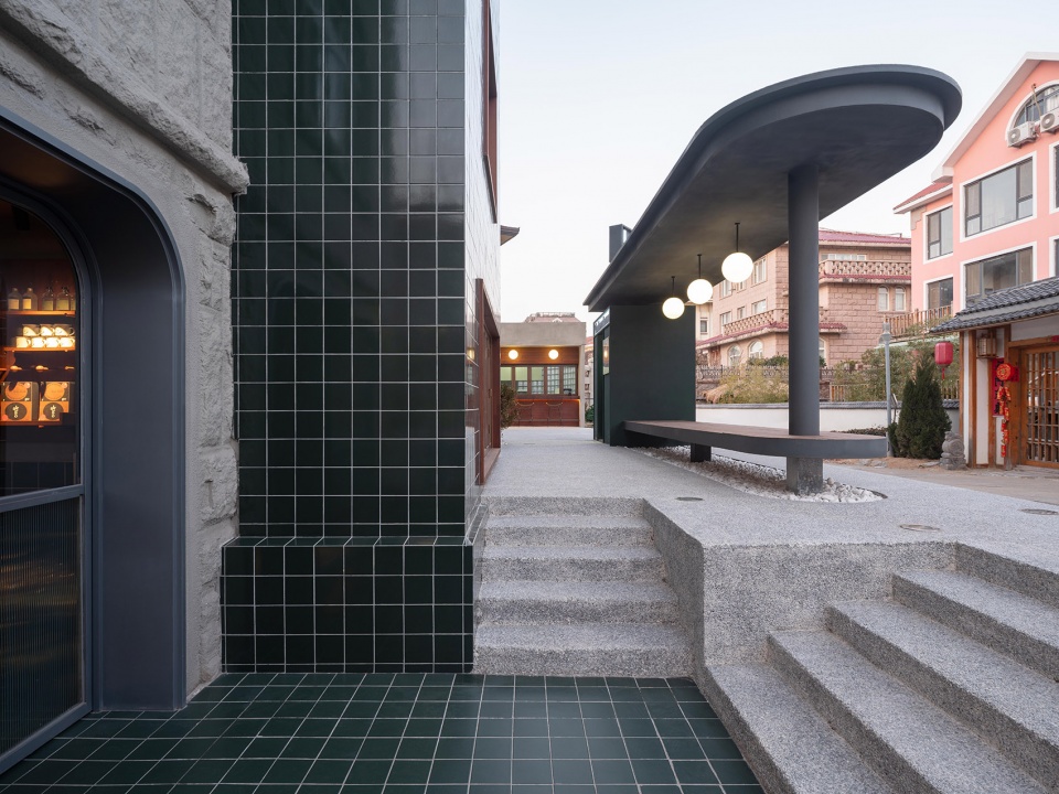 Largo Courtyard and Largo Building House Fiction 3