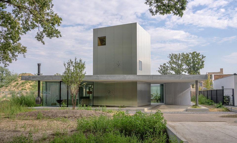 Villa Fifty Fifty Studioninedots