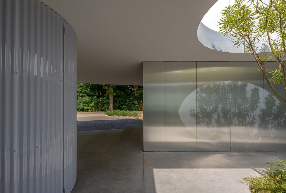Villa Fifty Fifty Studioninedots