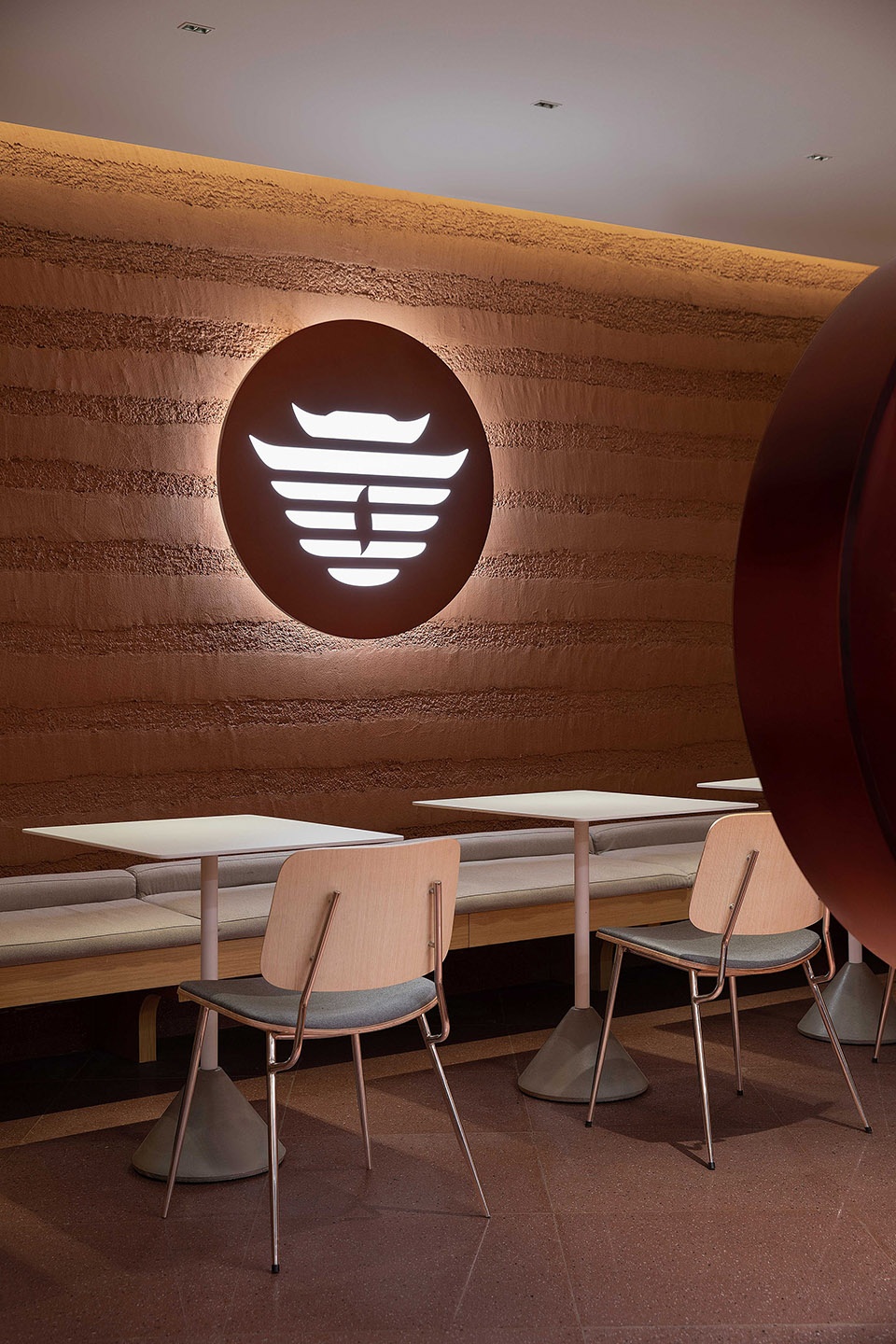 TAETEA Store at Kunming Changshui International Airport BloomDesign