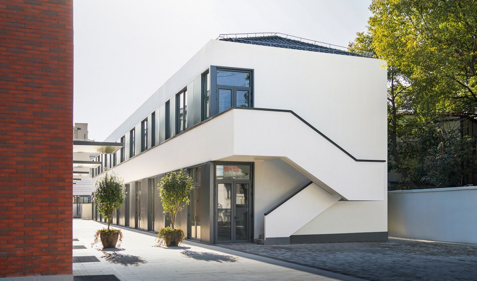 factory renovation of shanghai xiafei ribbon co ltd china by tongyi architects