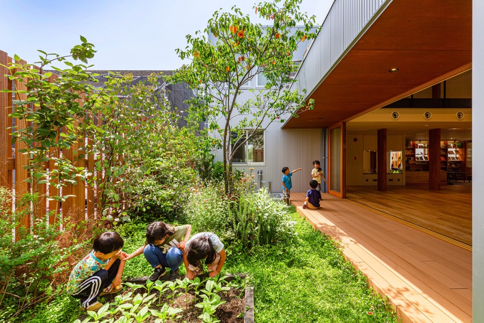 akn nursery by hibinosekkei youji no shiro kids design labo