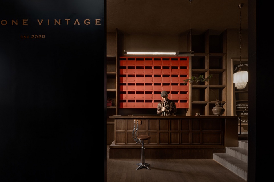 THE ONE Vintage Luxury Store JSD