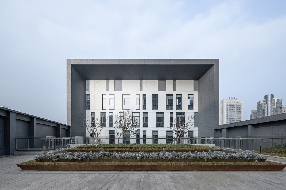 police business building of ningbo customs anti smuggling bureau china by dc alliance · cd design research center