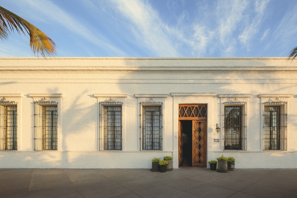 baja club mexico by max von werz arquitectos jaune architecture
