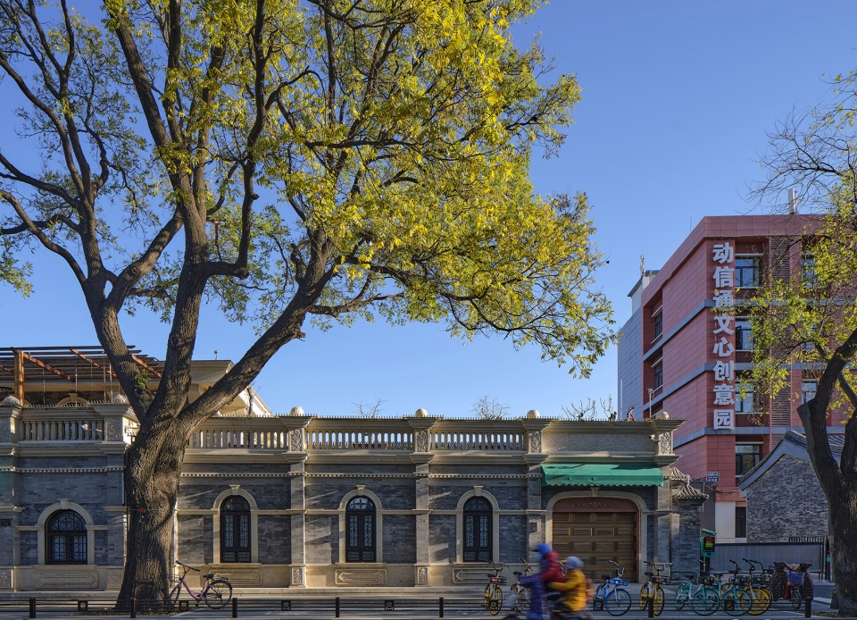 designing for a millennium old street the three year regeneration plan for gulou west street in beijing by beijing institute of architect...