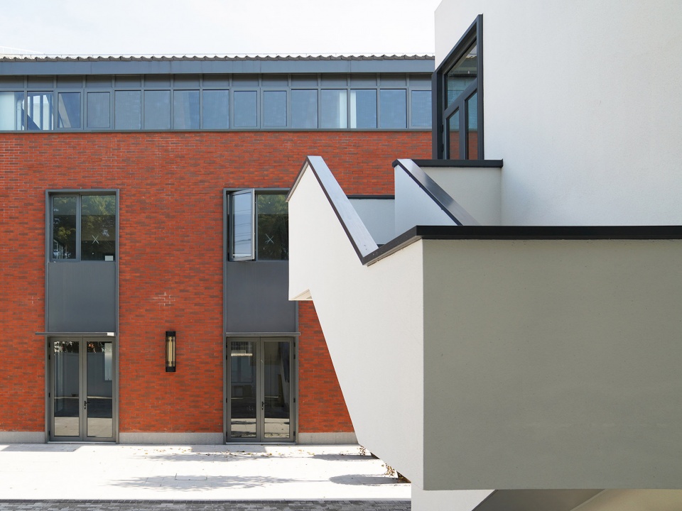 factory renovation of shanghai xiafei ribbon co ltd china by tongyi architects