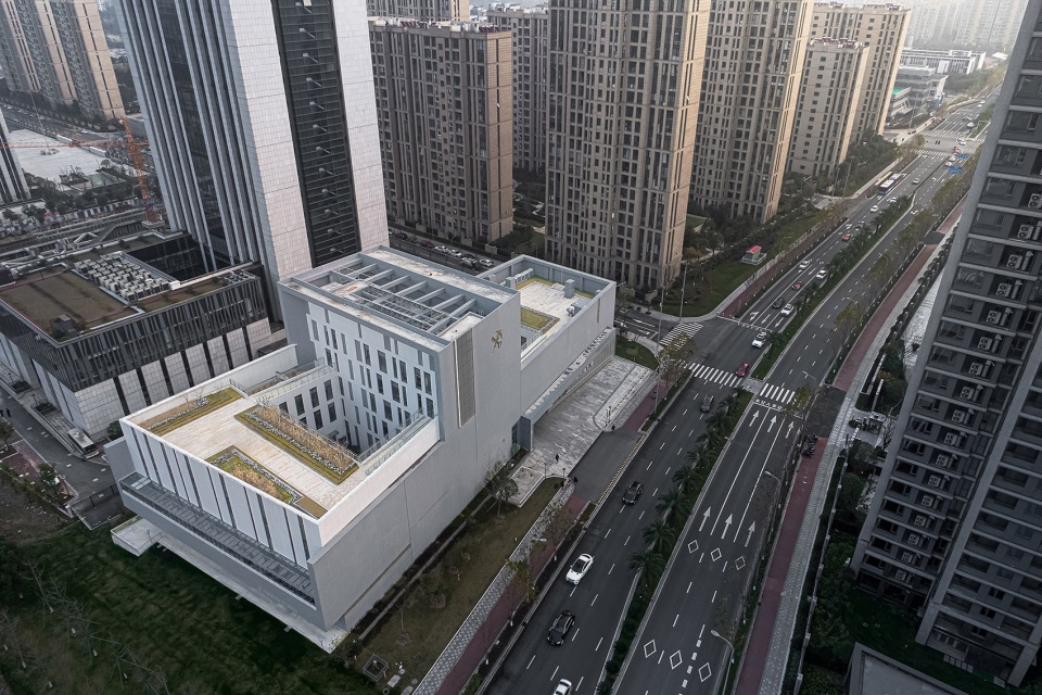 police business building of ningbo customs anti smuggling bureau china by dc alliance · cd design research center
