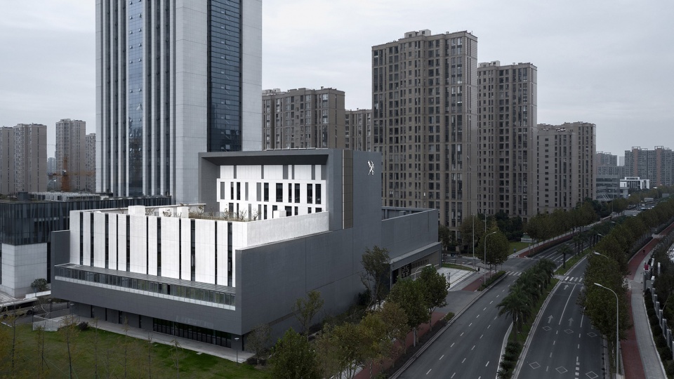 police business building of ningbo customs anti smuggling bureau china by dc alliance · cd design research center