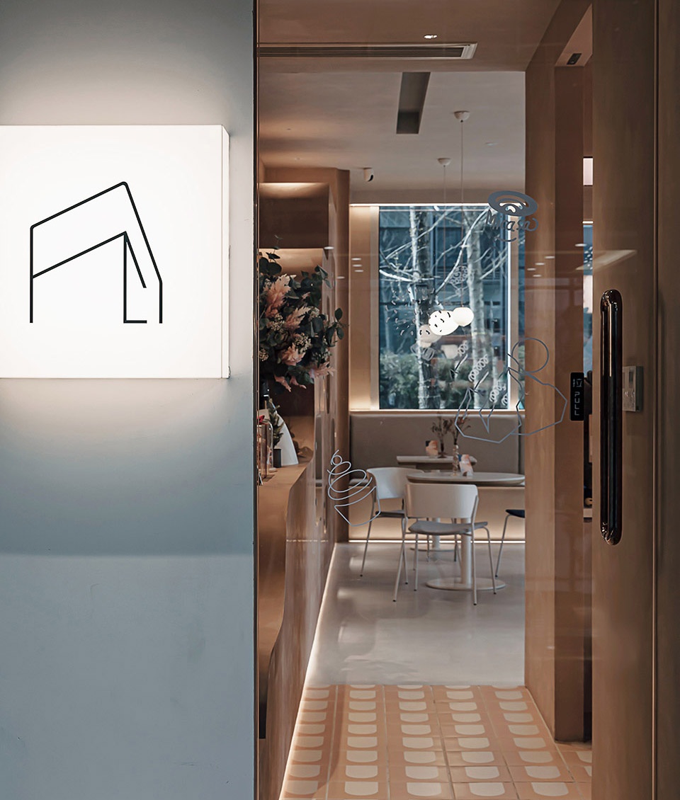 ▼后门立面,view of the back entrance 鑫空视觉艺术机构